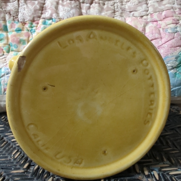 1960's Los Angeles Potteries pitcher - Picture 3 of 3
